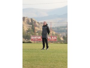 Yeni Malatyaspor’da kayısı ikramlı antrenman