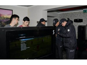 Balıkesir’de polis 18 aranan şahsı yakaladı