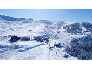 Uludağ’da kar kalınlığı 30 santimetreye ulaştı