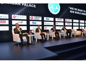 İstanbul Ekonomi Zirvesi 1 milyar dolar iş hacmi hedefiyle başladı