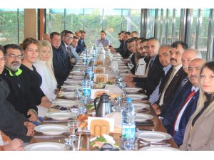 MHP Edremit İlçe Teşkilatı basın ile bir araya geldi