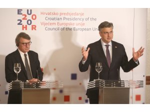 AP Başkanı Sassoli: "Türk hükümetine maddi yardımda bulunmuyoruz"