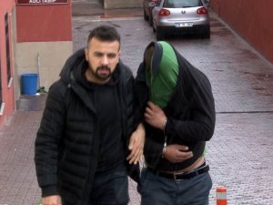 Yakalanacaklarını anladılar, polise demir çubuk ve levye ile saldırdılar