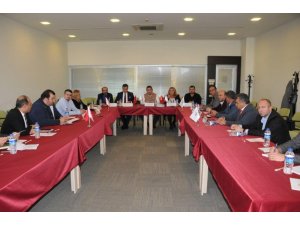 Türkiye’deki rent a car temsilcileri sorunlarını ATSO’da ele aldılar