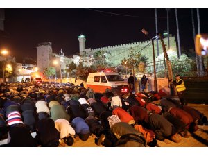 Filistinliler, Yahudileştirme tehdidine karşı Harem-i İbrahim'e akın etti