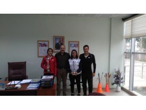 İskenderun’da yelkenciler sevinçlerini paylaştılar