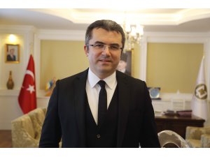 Doğal sit alanı ilan edilen "Kırmızı periler diyarı" turistleri cezbedecek