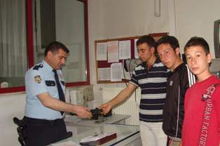 Öğrencilerden örnek davranış