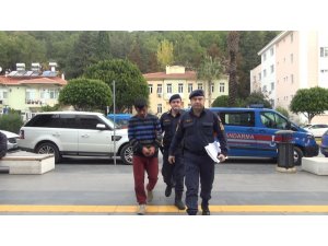 5 yıldızlı otelin oyun salonundaki para kasasını çaldı