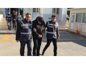 Engellinin simit tezgahını çaldılar