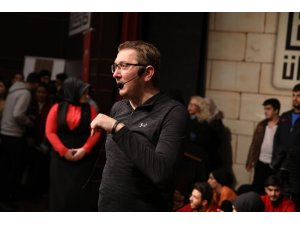 NASA’da görevli Dr. Umut Yıldız, Mardinli öğrencilerle bir araya geldi