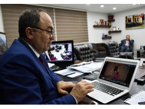 Artvin Belediye Başkanı Elçin, AA'nın "Yılın Fotoğrafları" oylamasına katıldı