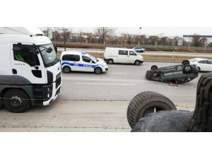 Başkentte kaza güvenlik kamerasına yansıdı