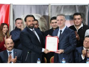 AK Parti Balıkesir İl Başkanı Ekrem Başaran oldu
