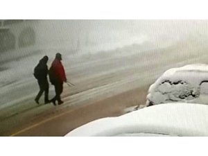 Uludağ’da kaybolan Efe Sarp’ın montu bulundu, içerisinden eldiven çıktı