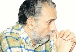 Çölaşan'ın kardeşi AB zengini çıktı