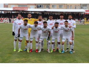 Nevşehir Belediyespor gözünü liderliğe dikti