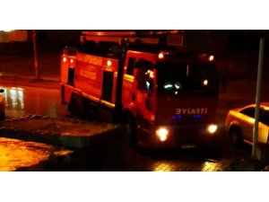 Van’da iş yerinin bacasından çıkan yangın korkuttu