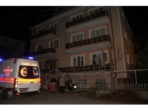 Isparta’da gelin, misafir oldukları kayınvalidesinin evinde camdan atladı