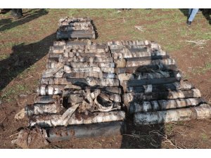 Diyarbakır’da toprağa gömülü cephanelik ele geçirildi