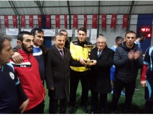 Pasinler’de Cumhuriyet Kupası sahibini buldu