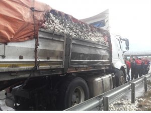 Soğan yüklü tırda yangın