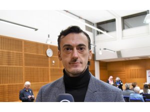 Akademisyen ve gazeteciler, Nobel Edebiyat Ödülü'nün Handke'den geri alınmasını istedi