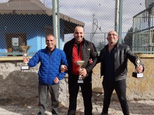 Gönen Fen Lisesi, greko-romen stilde il birincisi oldu