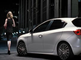 Giulietta'yı Uma Thurman tanıtacak