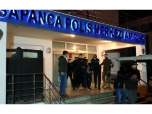 Sakarya'da polis ekibine saldıran 4 kişi tutuklandı