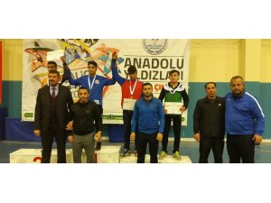 Hakkarili sporculardan 9 madalya