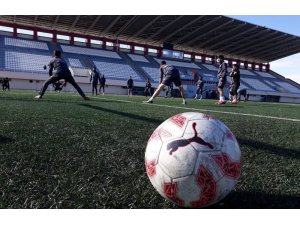 Kars 36 Spor DSİ Karadeniz Spor karşılaşması hazırlıklarını sürdürüyor