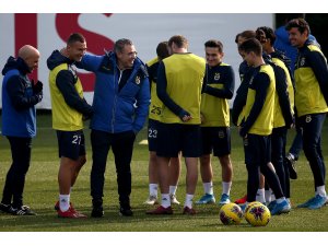 Fenerbahçe Başkanı Ali Koç: "Olmamız gerekenin 7-8 puan arkasındayız"