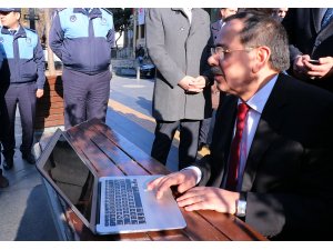 Samsun Büyükşehir Belediye Başkanı Demir AA'nın "Yılın Fotoğrafları" oylamasına katıldı