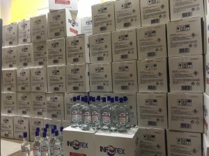 Uyarı bulunmayan bin 632 şişe alkole el konuldu