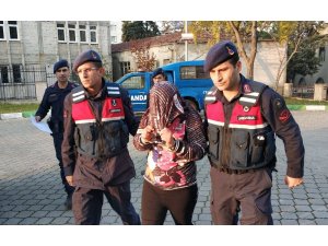 Uyuşturucudan hapis cezası bulunan genç kız tutuklandı