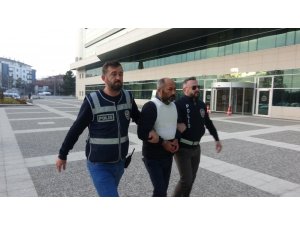 Bolu’da dini nikahlı eşine kurşun yağdıran şahıs adliyeye sevk edildi