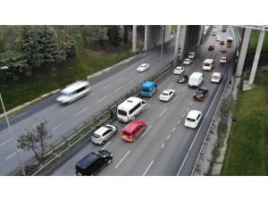 Esenyurt TEM Bağlantı yolunda 7 araçlı zincirleme kaza