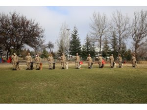 Yerli ırk köpekler, Nevşehir'deki JAKEM'de eğitiliyor