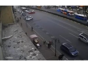 Drift yapan sürücü trafiği altüst etti