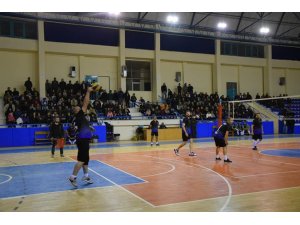 Voleybolda Alanlı dostluğu