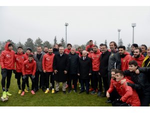 Eskişehirspor Teknik Direktörü Demirbakan: "Kazanmak başarmak değildir"