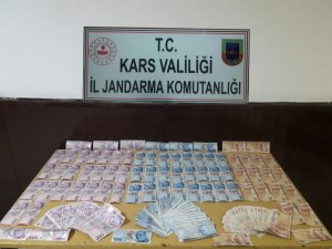 Kağızman’da sahte parayla hayvan alanlar yakalandı