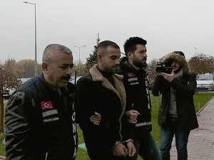 Konya'da sokakta silahla vurulan kişi ağır yaralandı