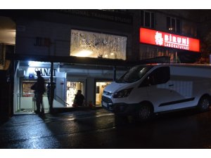 Beşiktaş’ta kuaförde patlayan silah 1 kişiyi yaraladı