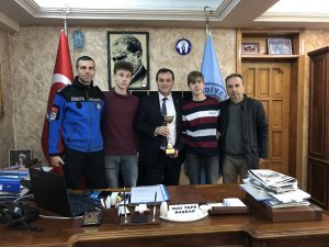 Şampiyonluk sevincini başkanla paylaştılar