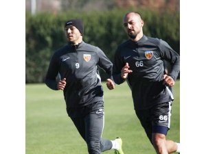 Kayserispor kaptanları idmana çıktı