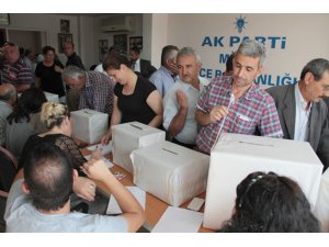 AK Partililer sandık başına gidiyor
