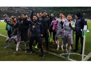 Başakşehir kasasını doldurdu