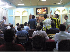 Özbekistan'da Bursa sloganları